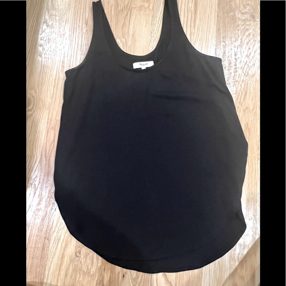 Madewell black tank, XS , slit sides